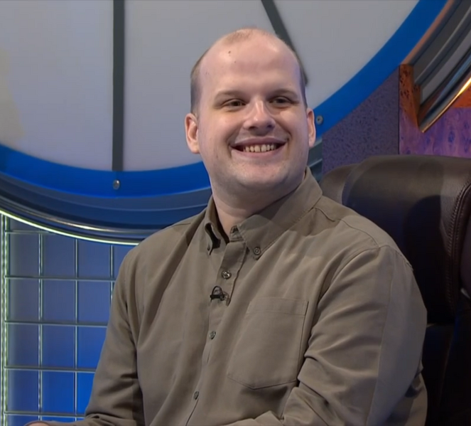 File:Elliott Garbett.png
